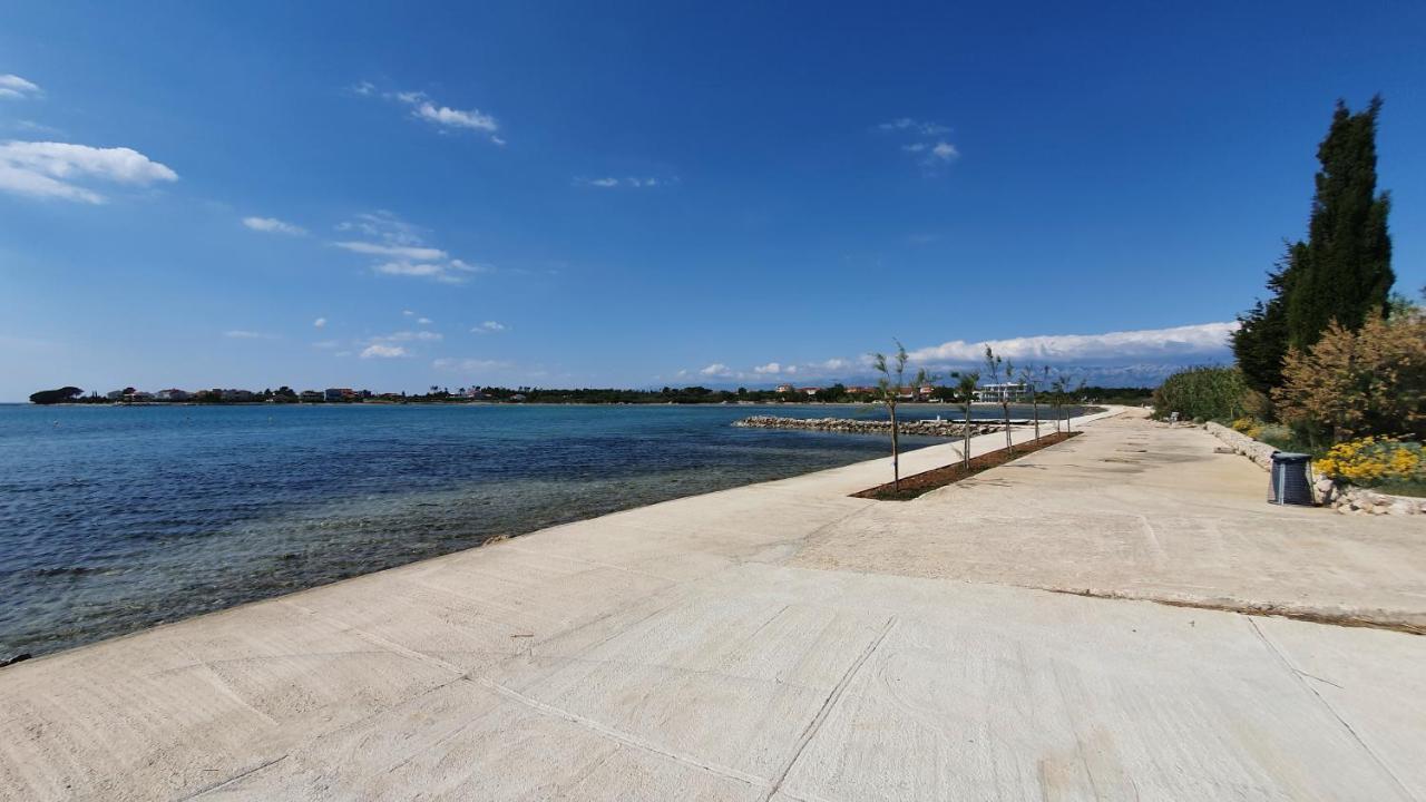 Malo Ferienvilla Privlaka, Pool, Boje, Wi-Fi, Wallbox Privlaka  Exterior foto