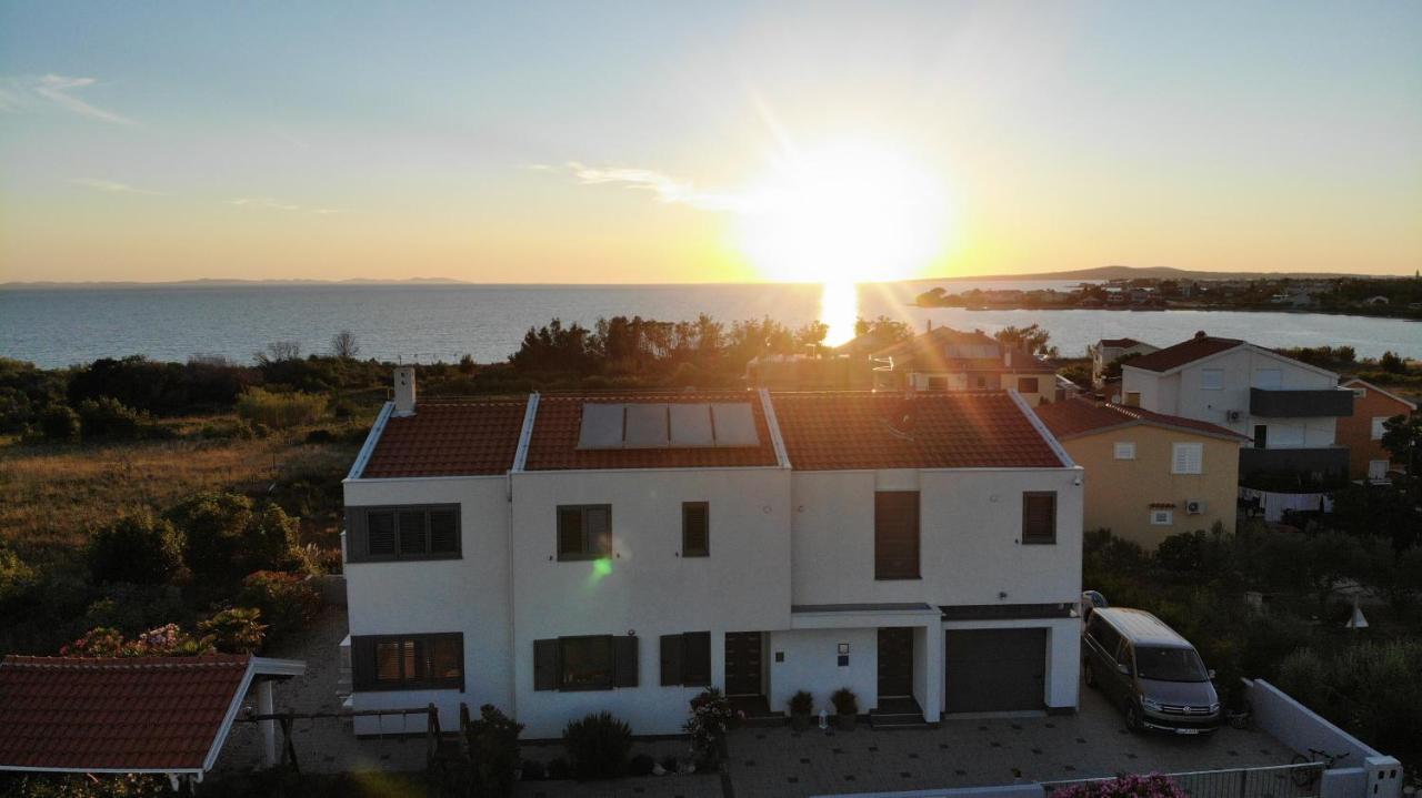 Malo Ferienvilla Privlaka, Pool, Boje, Wi-Fi, Wallbox Privlaka  Exterior foto